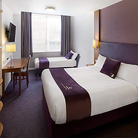 Premier Inn Chippenham Chippenham  Dış mekan fotoğraf