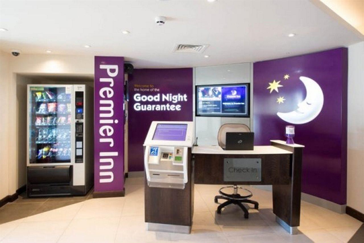 Premier Inn Chippenham Chippenham  Dış mekan fotoğraf